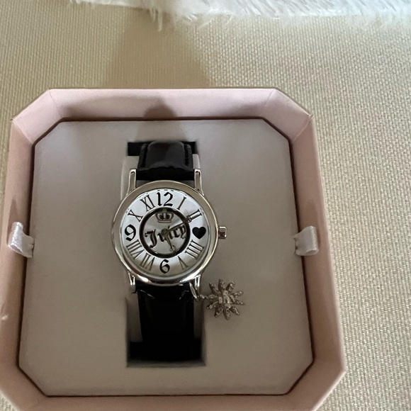 *Rare find* Vintage Juicy Couture Stainless Steel and Black Leather Strap Watch - Picture 8 of 10
